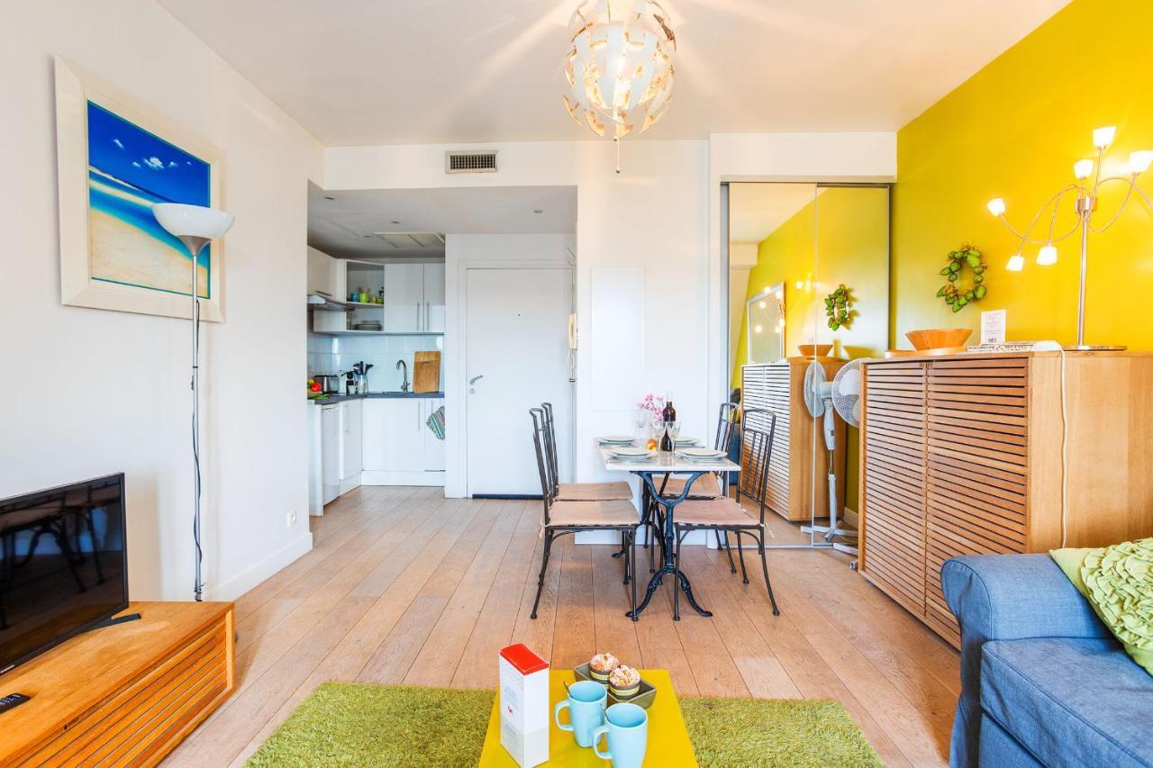 Hugo Park Ap4221 By Riviera Holiday Homes Ница Екстериор снимка